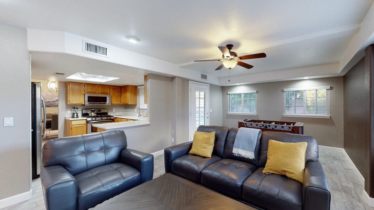 Photo of Livingroom in Ahwatukee Foothills
