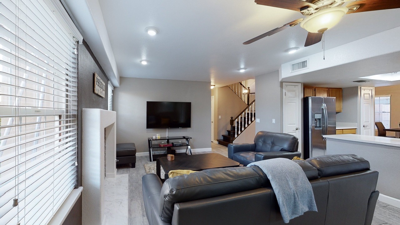 Photo of Livingroom in Ahwatukee Foothills