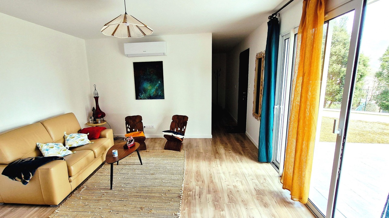 Photo of Livingroom in Santo-Pietro-di-Venaco