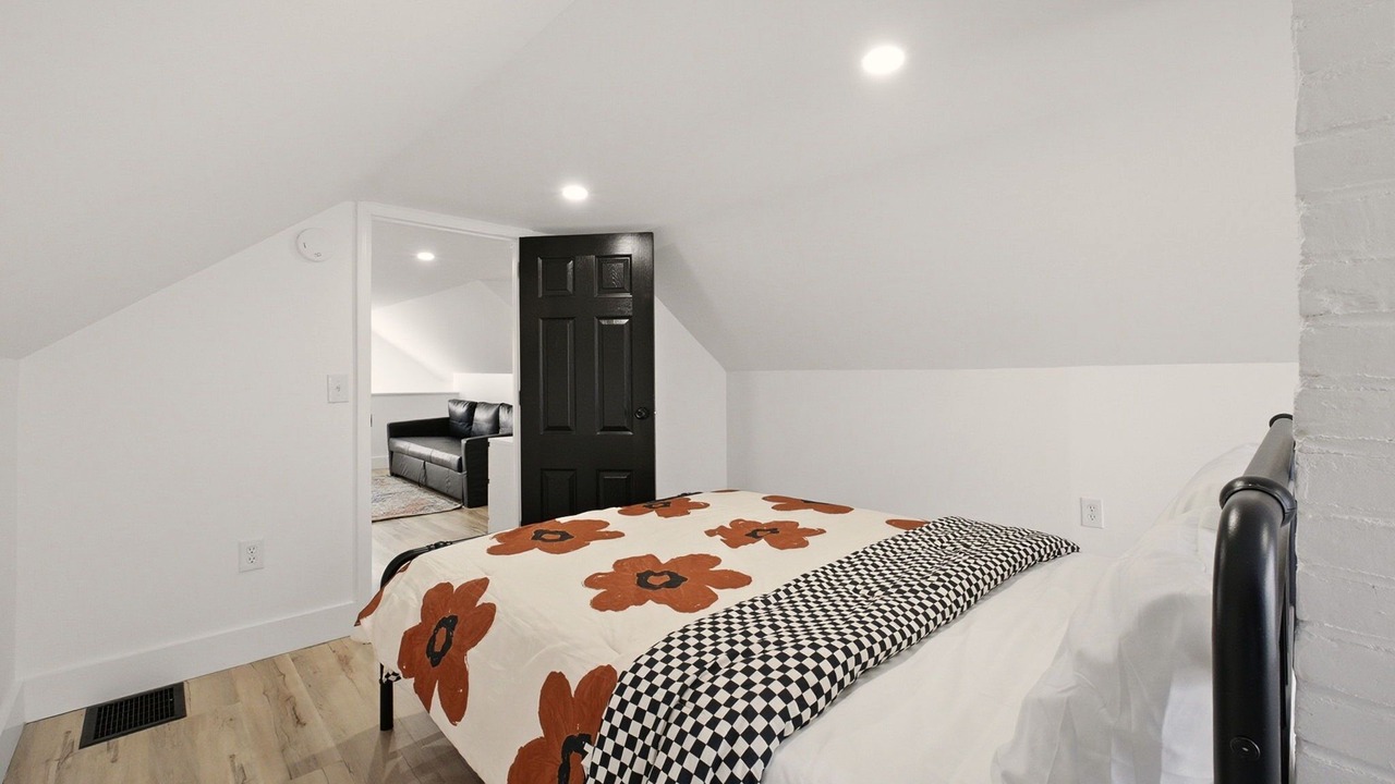 Photo of Bedroom in Southside