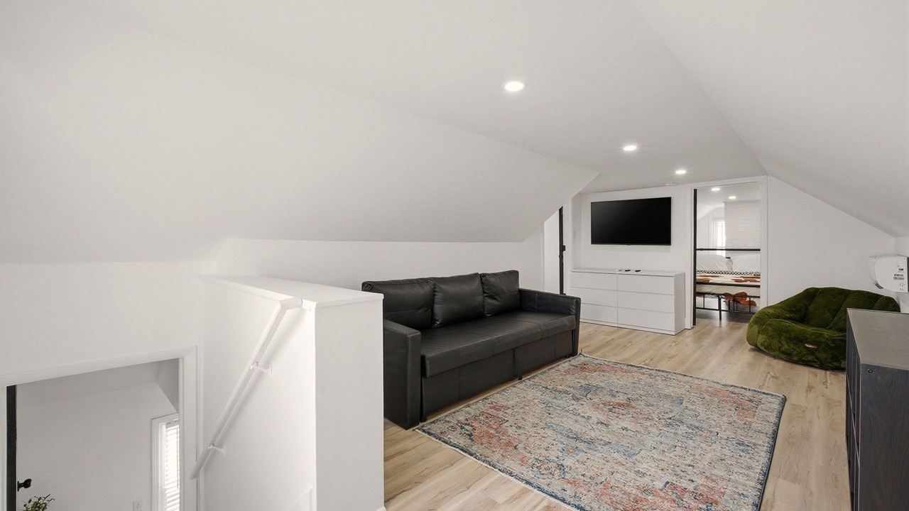 Photo of Livingroom in Southside