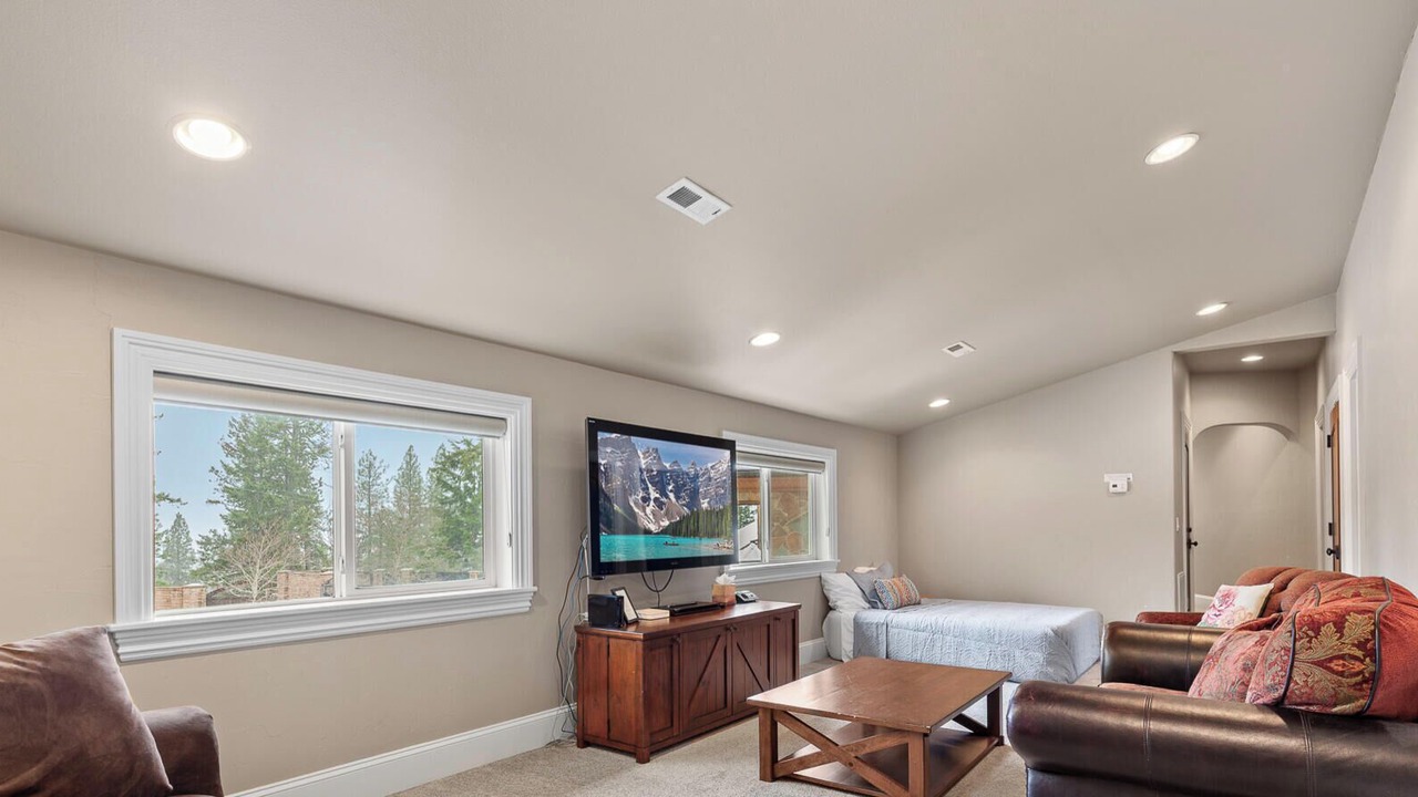 Photo of Livingroom in Harrison
