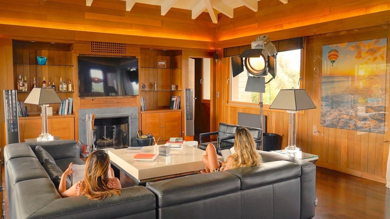 Photo of Livingroom in Bonifacio