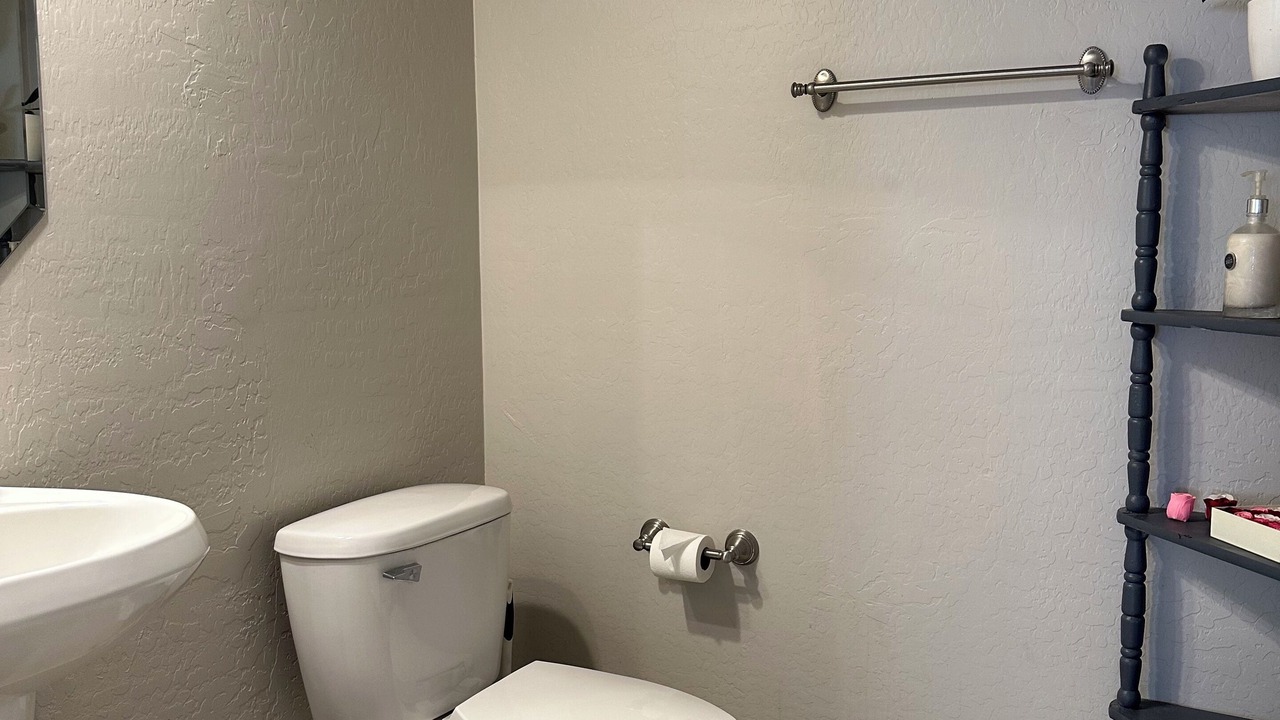 Photo of Bathroom in Avondale