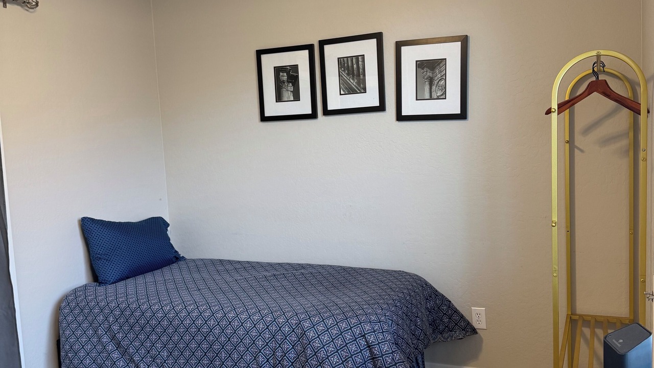 Photo of Bedroom in Avondale