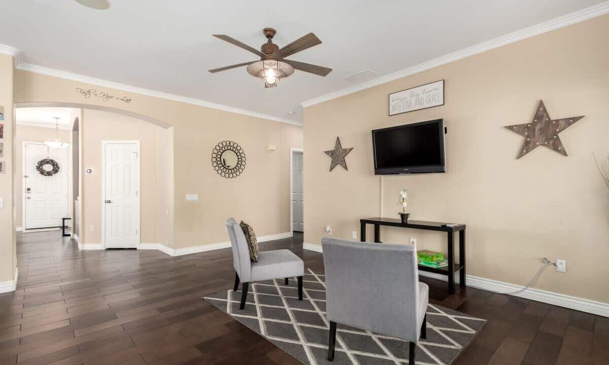Photo of Bedroom in Provinces Master Community