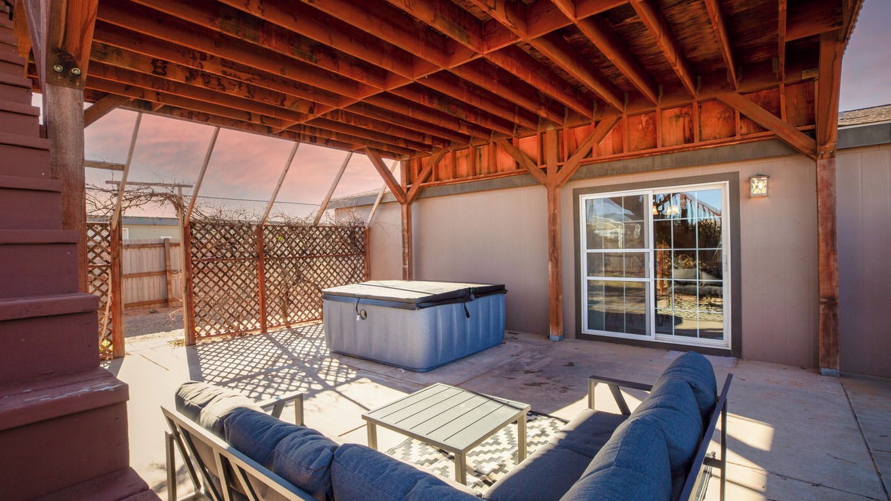 Photo of Patio Balcony in Page