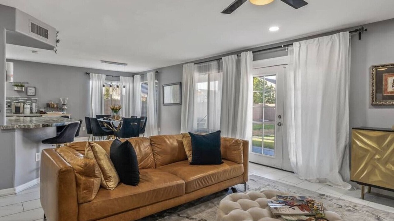 Photo of Livingroom in Avondale