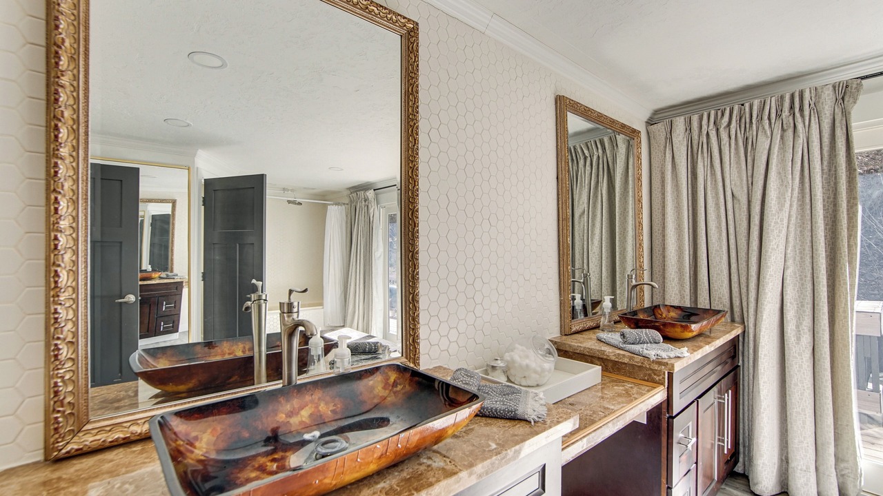 Photo of Bathroom in Beaver