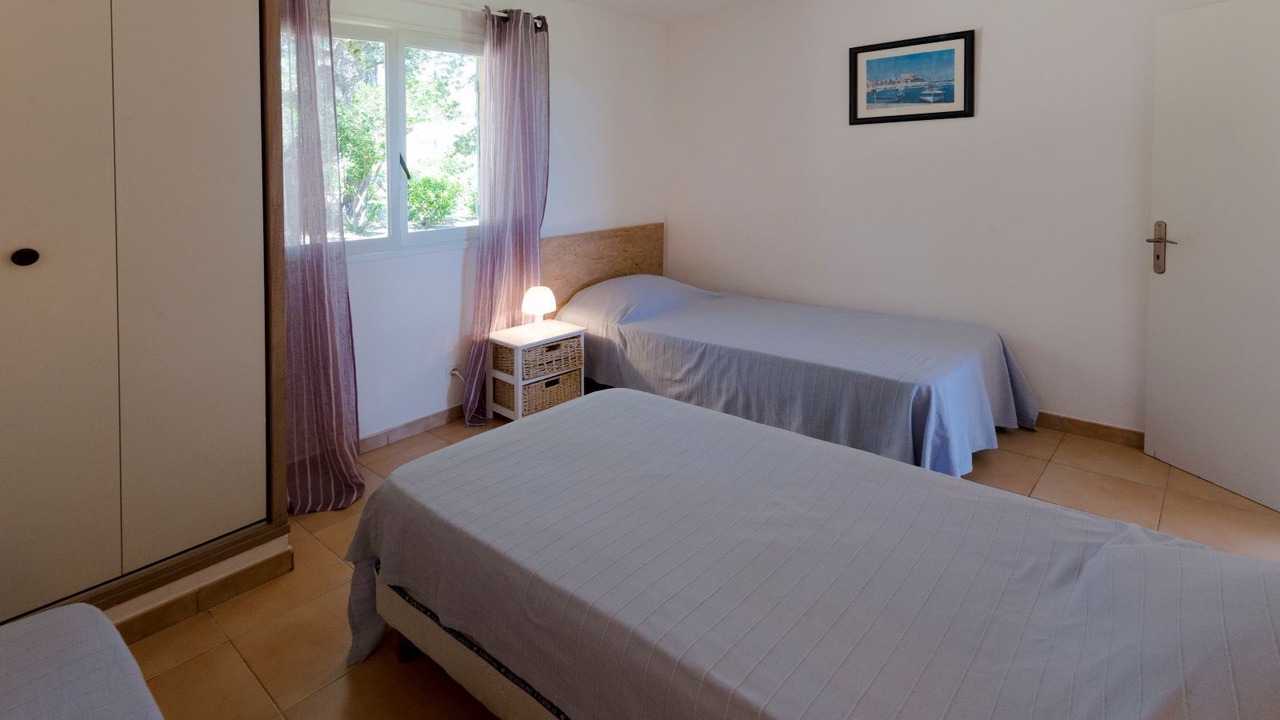 Photo of Bedroom in Favone
