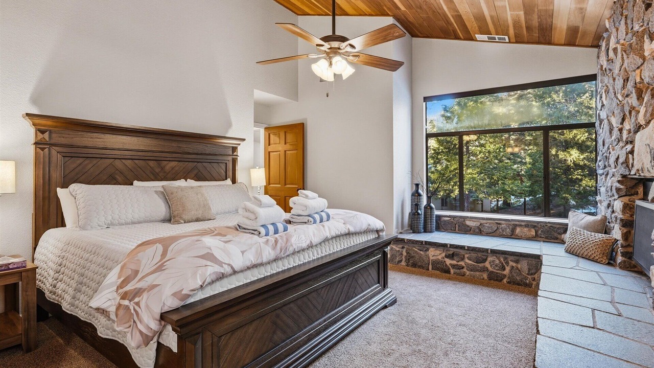 Photo of Bedroom in Yosemite West