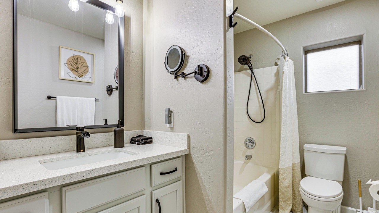 Photo of Bathroom in Surprise Farms
