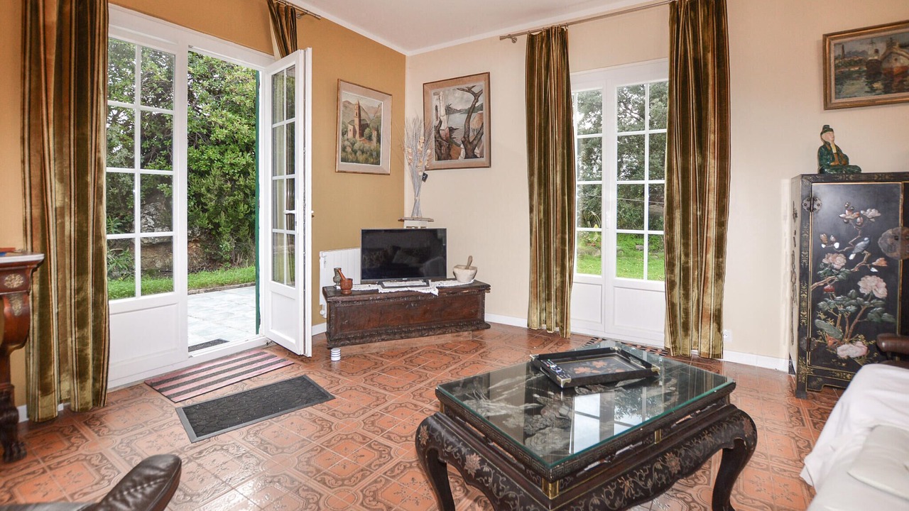Photo of Bedroom in Farinole