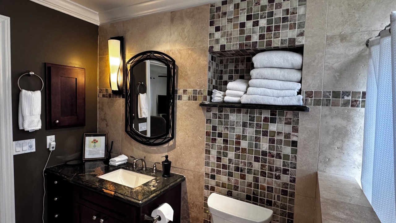 Photo of Bathroom in Encanto