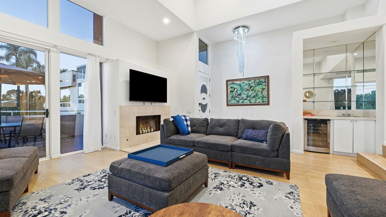 Photo of Livingroom in Del Mar Heights