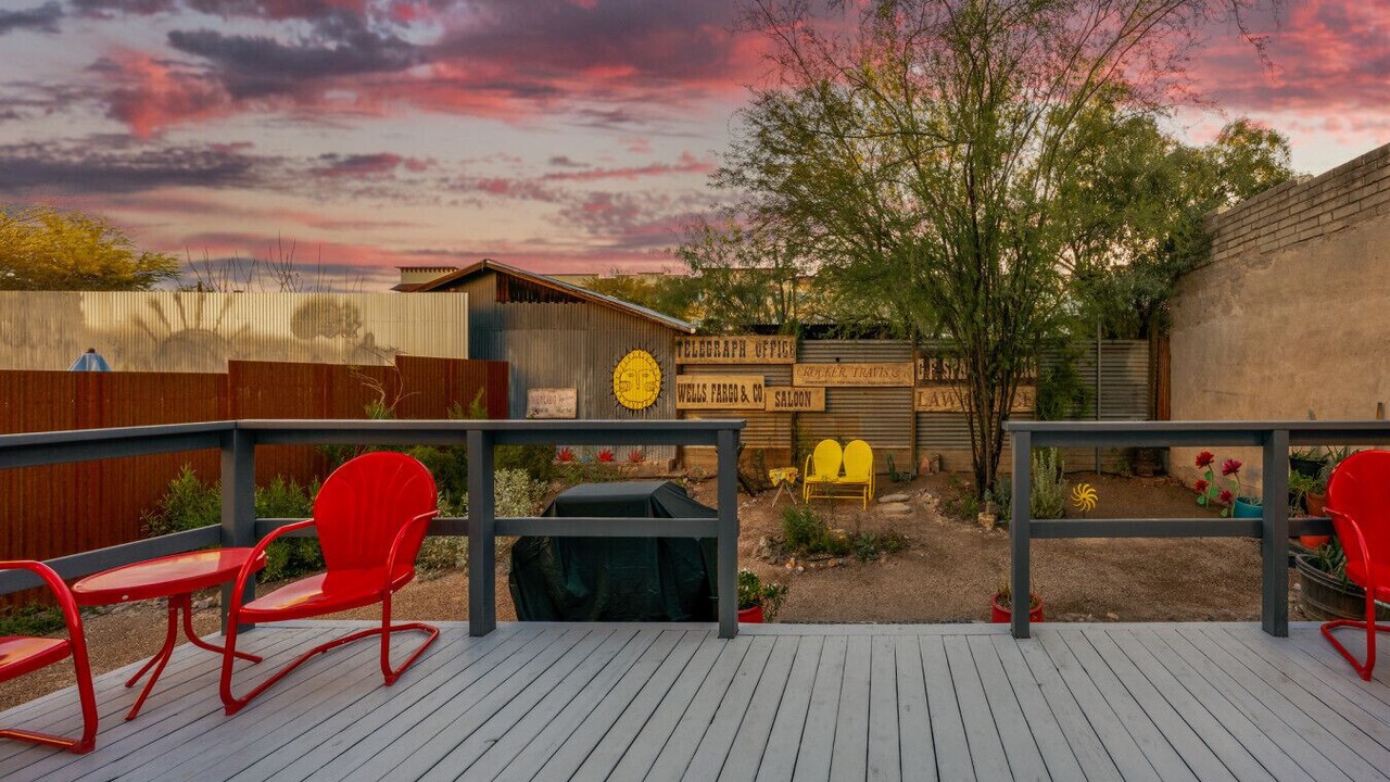 Photo of Outdoor in Iron Horse