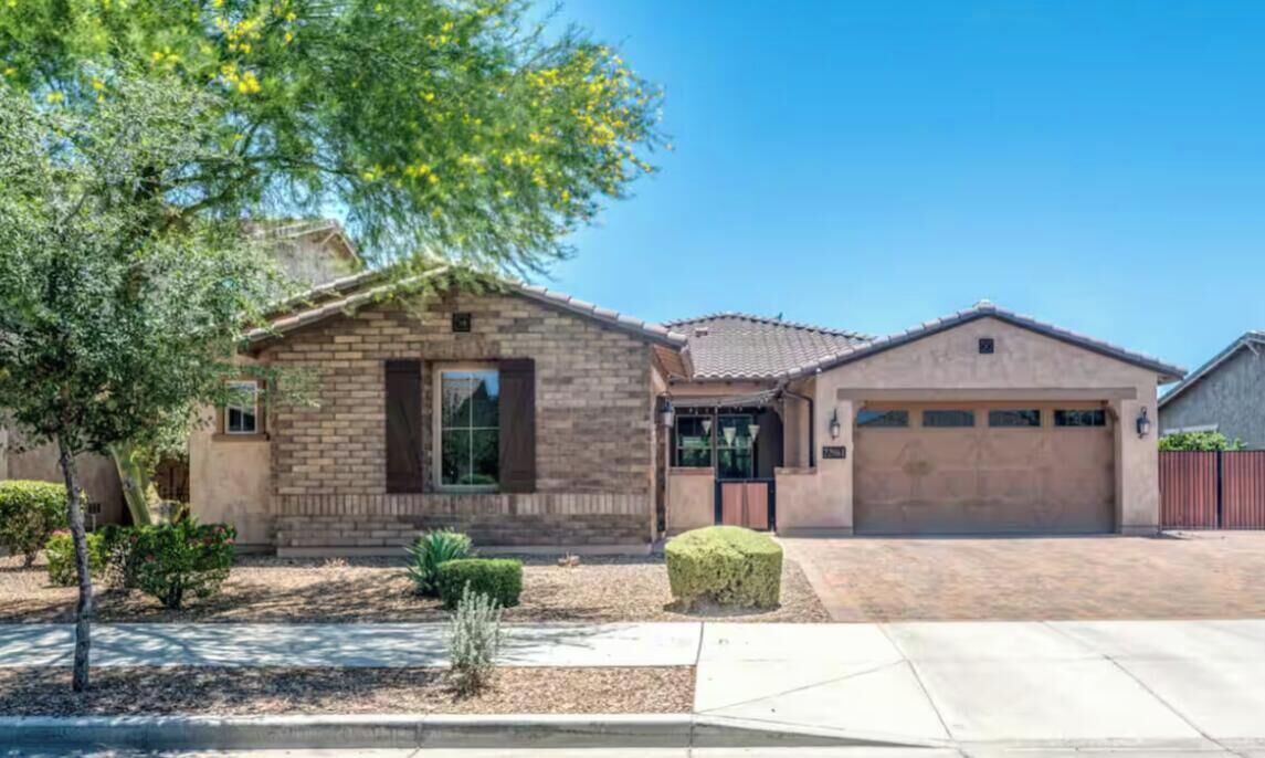 Photo of Outdoor in Crismon Heights