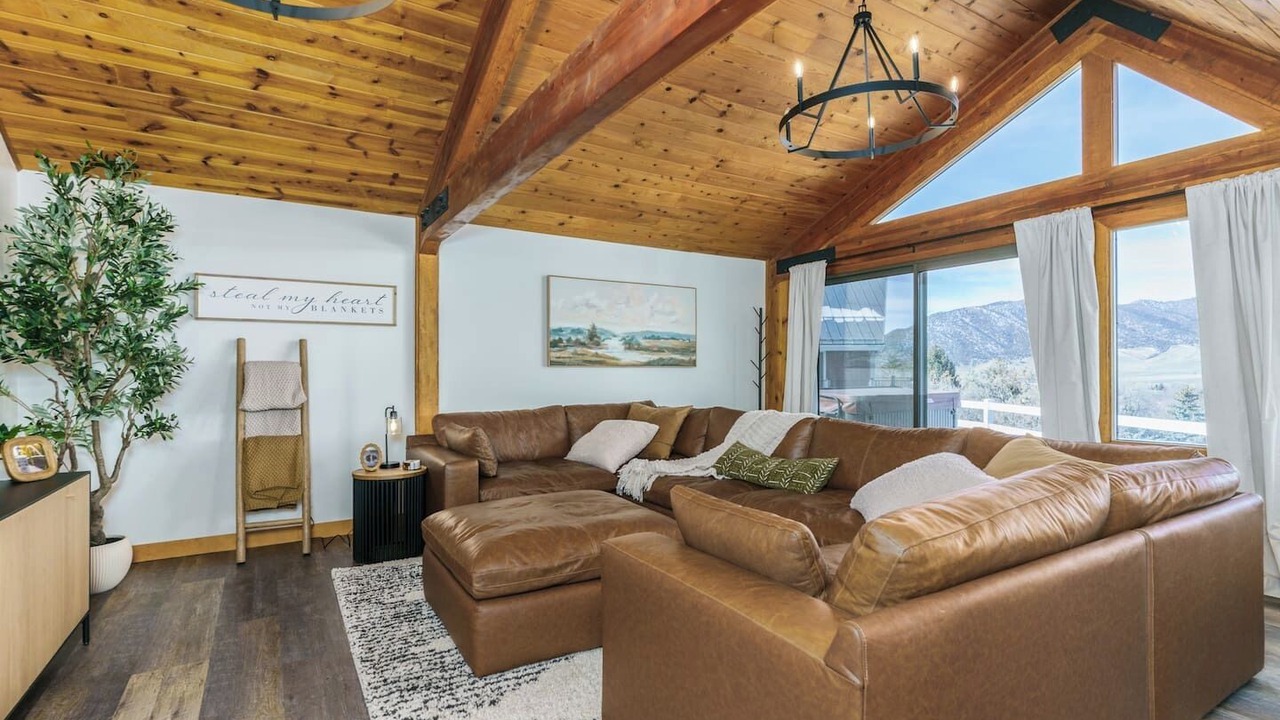 Photo of Livingroom in Lava Hot Springs