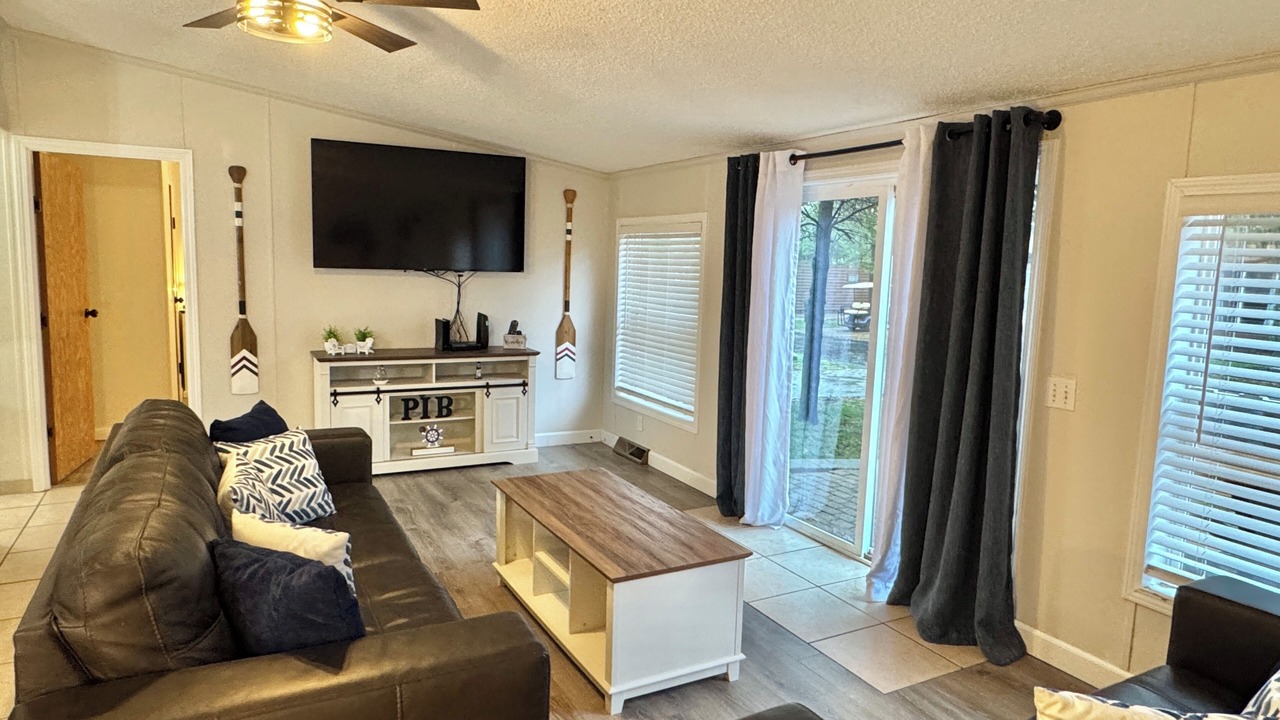 Photo of Livingroom in Put-in-Bay