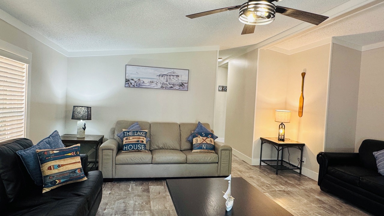 Photo of Livingroom in Put-in-Bay