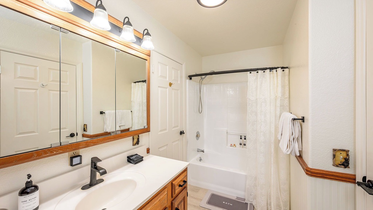 Photo of Bathroom in Big Bear Lake