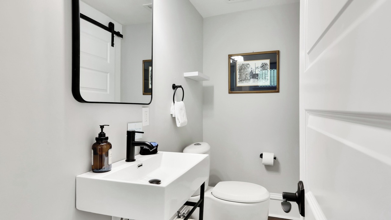 Photo of Bathroom in Wilmington Historic District