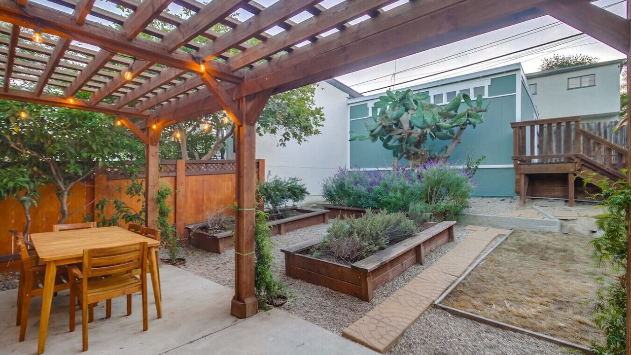 Photo of Outdoor in Golden Hill