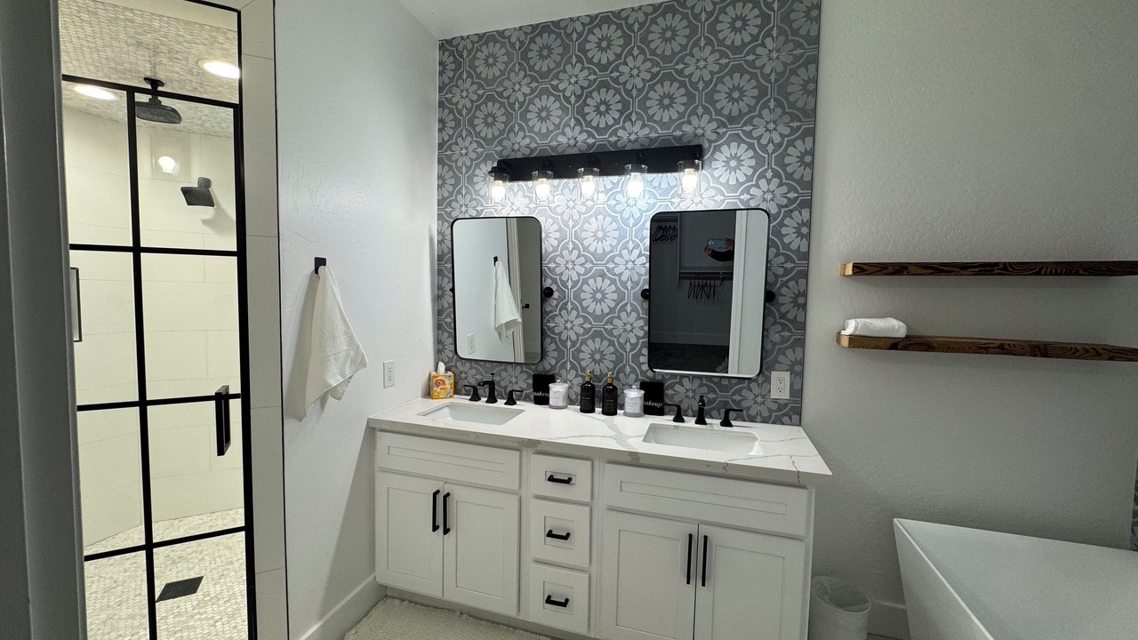 Photo of Bathroom in East Mesa