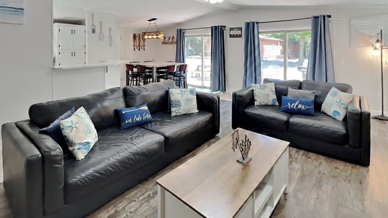 Photo of Livingroom in Put-in-Bay