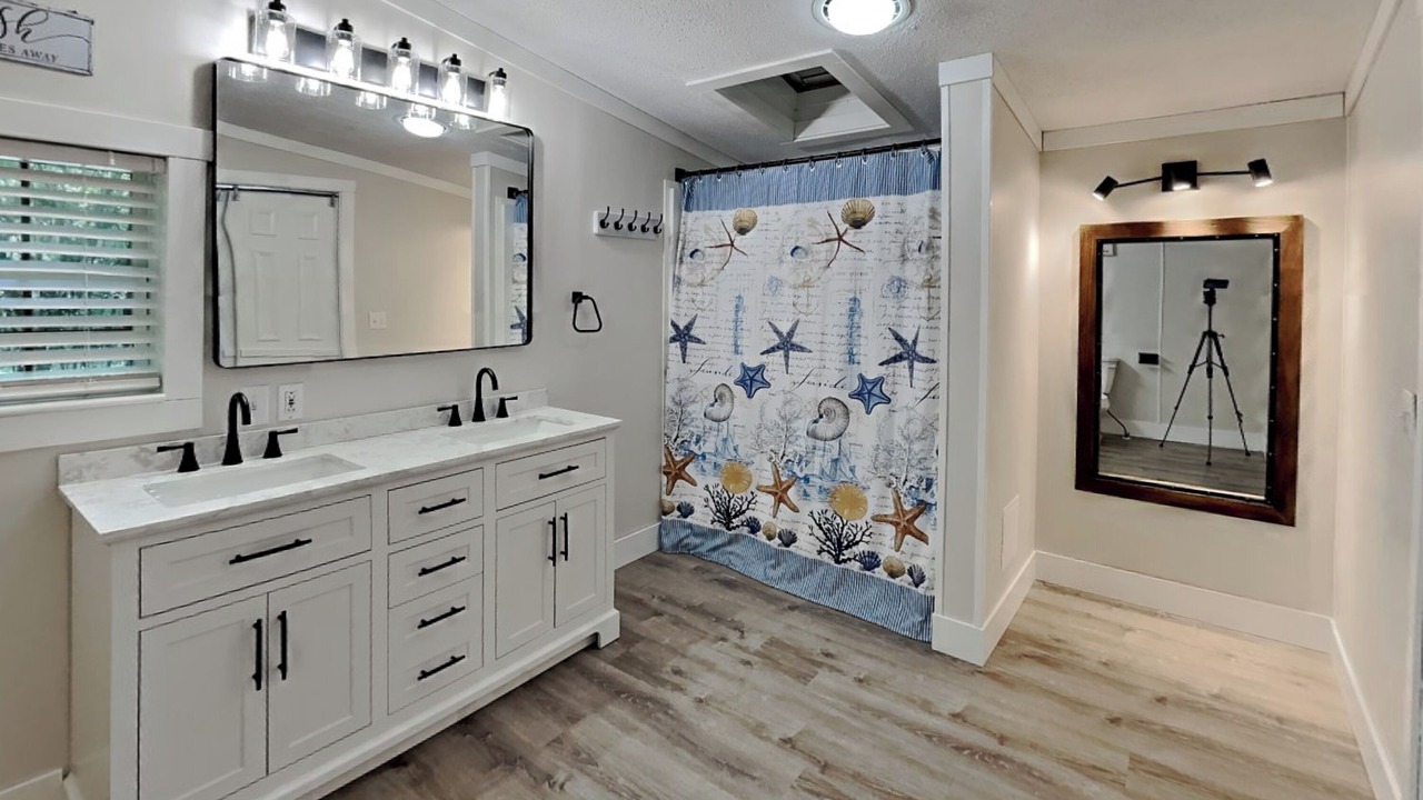 Photo of Bathroom in Put-in-Bay