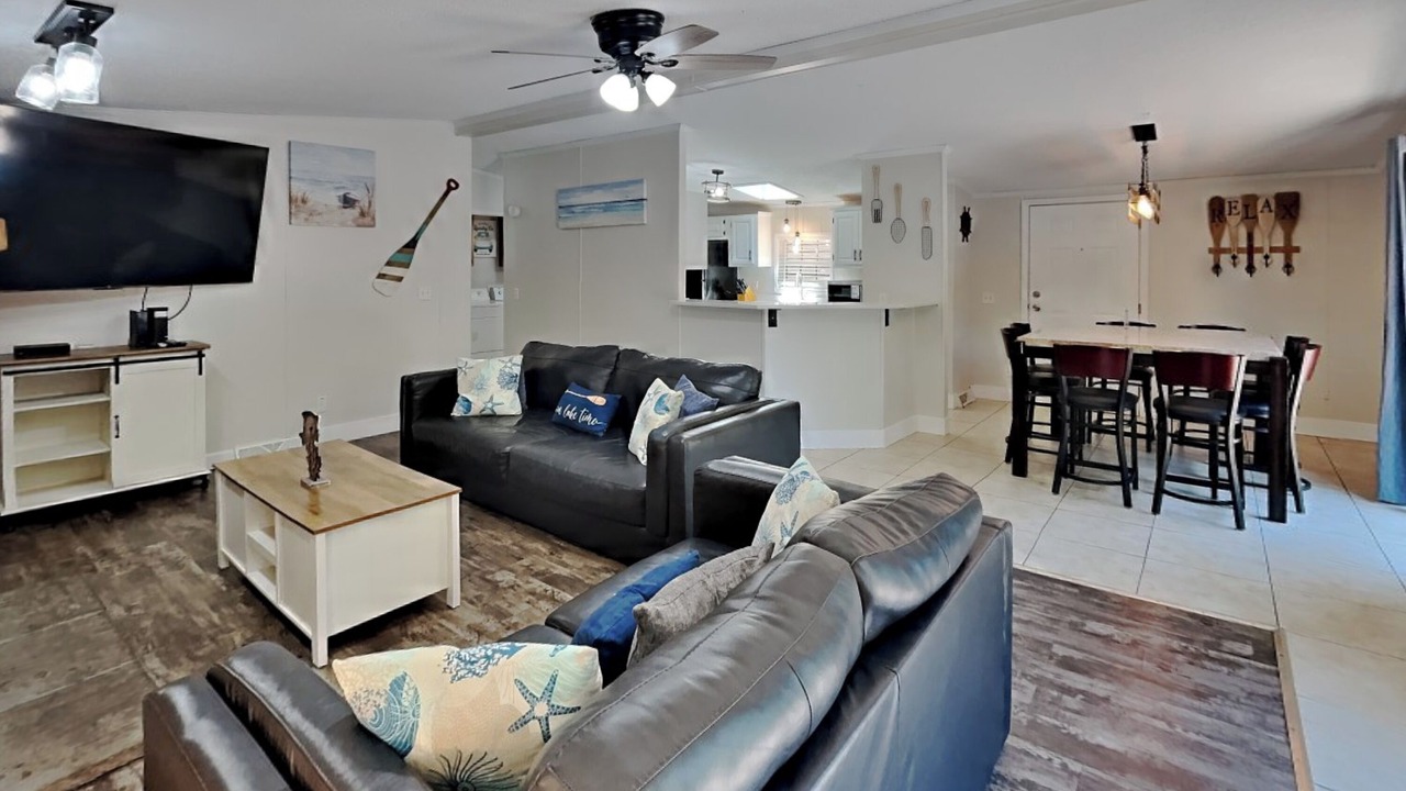 Photo of Livingroom in Put-in-Bay
