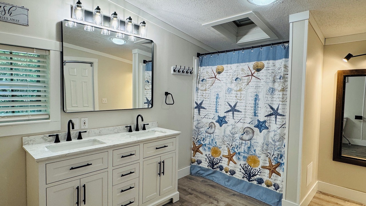 Photo of Bathroom in Put-in-Bay