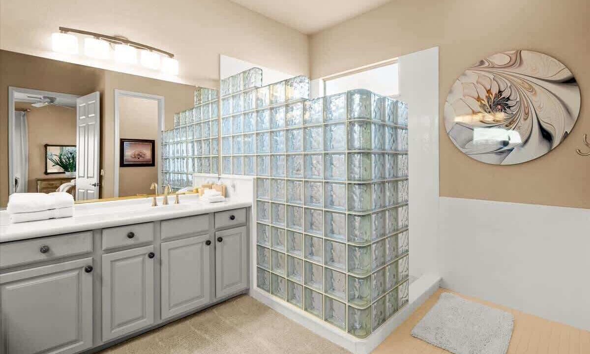 Photo of Bathroom in Gold Canyon