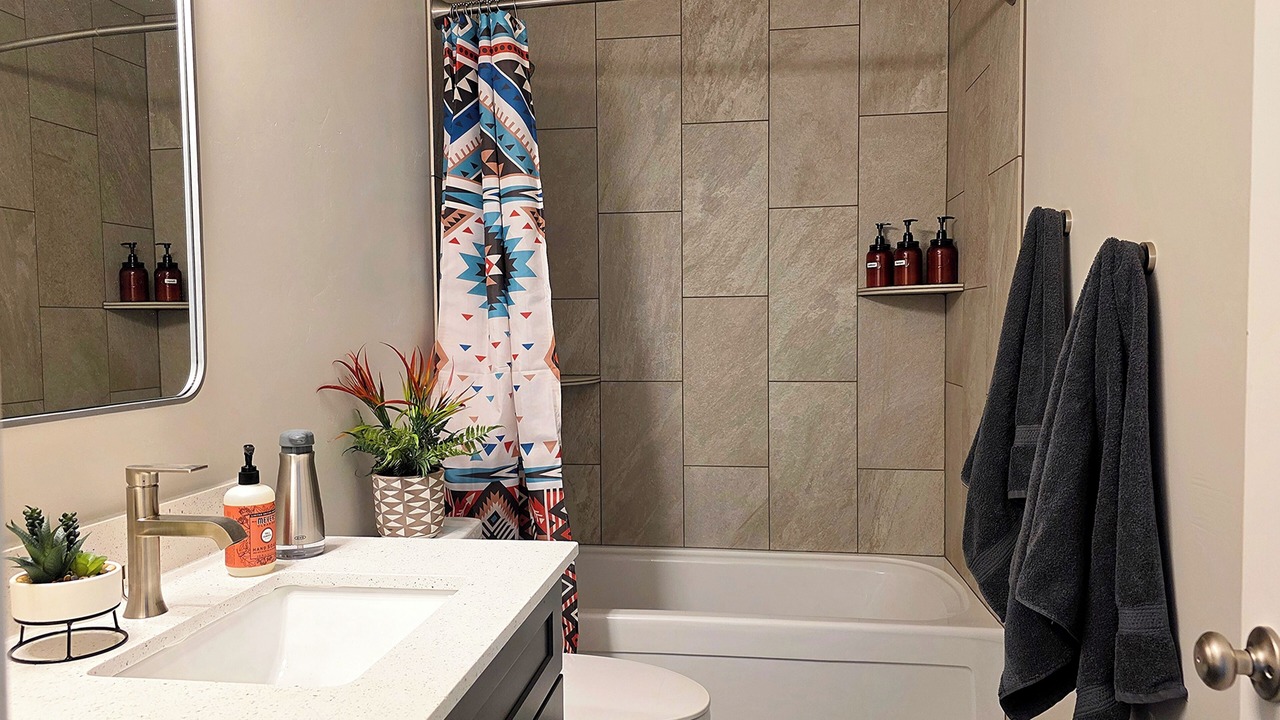 Photo of Bathroom in Page