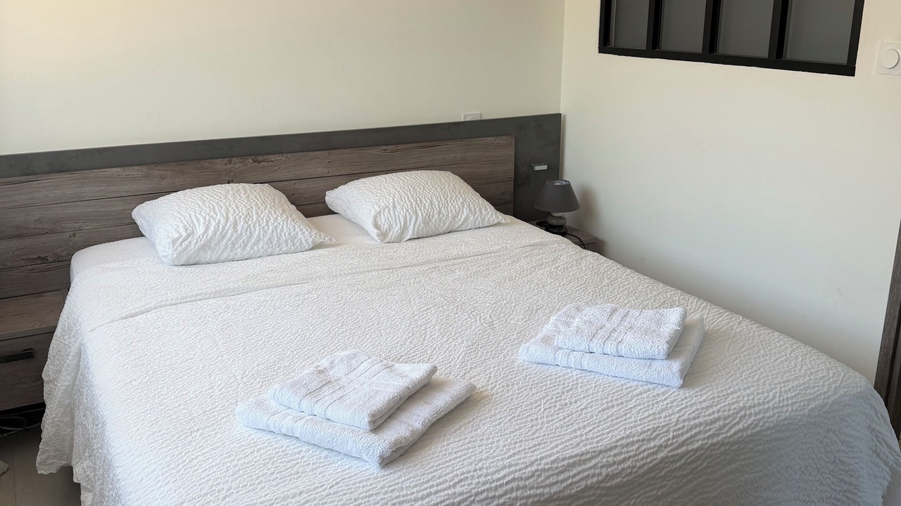 Photo of Bedroom in Figari