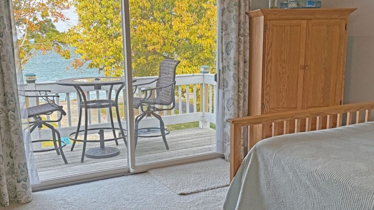 Photo of Bedroom in Kelleys Island