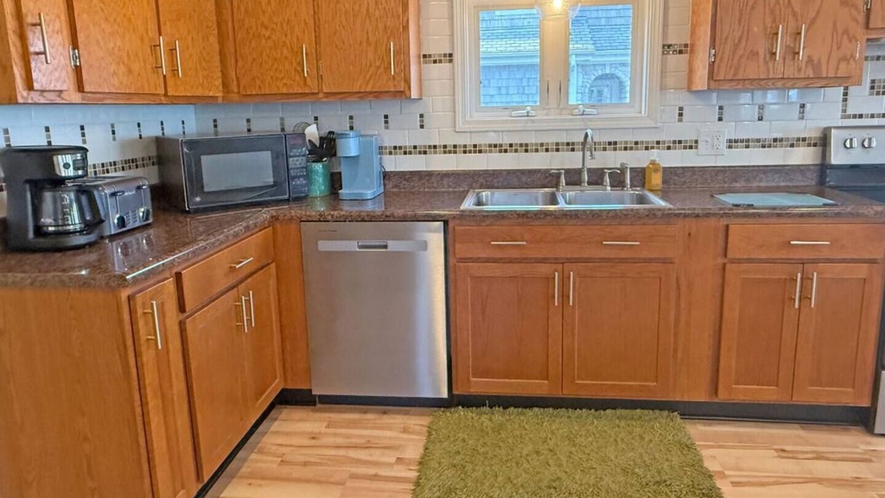 Photo of Kitchen in Kelleys Island
