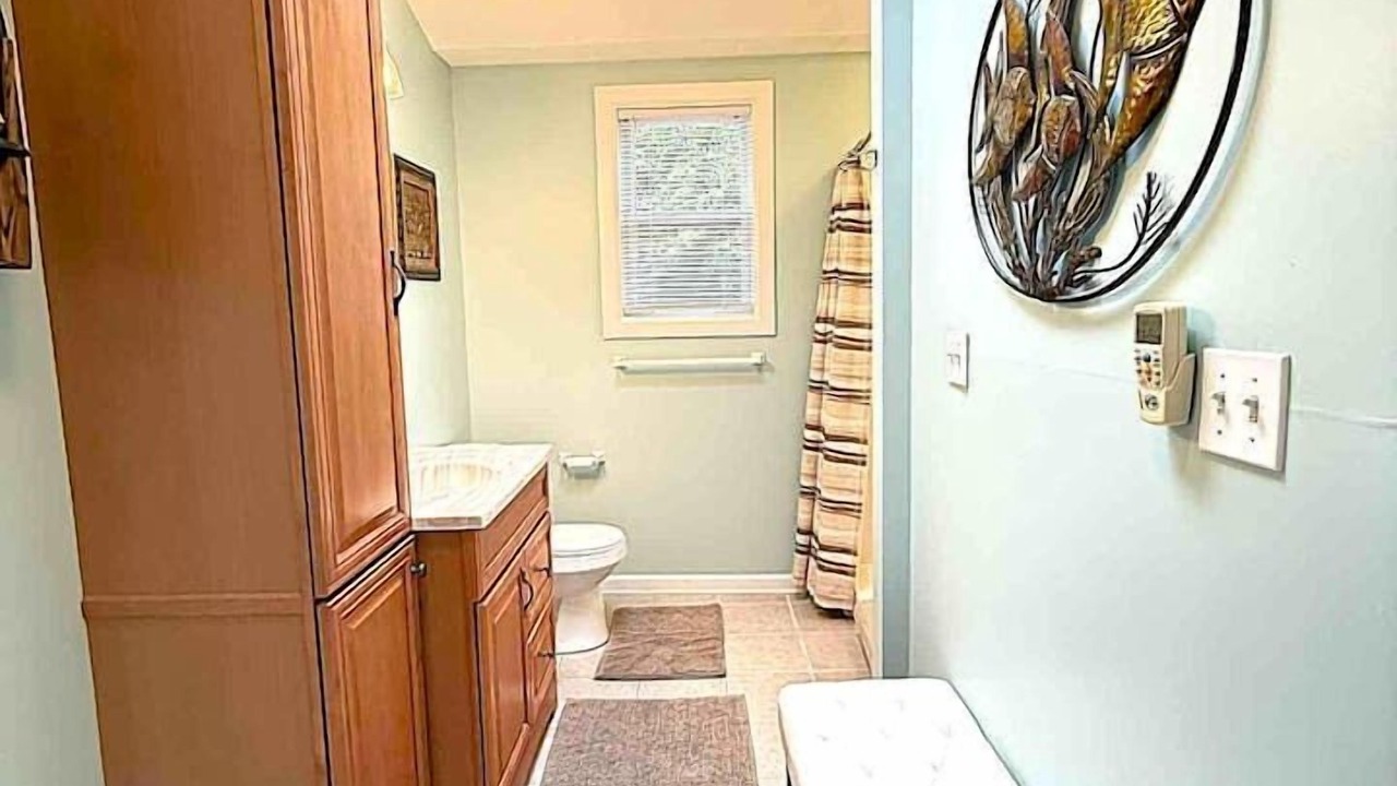Photo of Bathroom in Kelleys Island