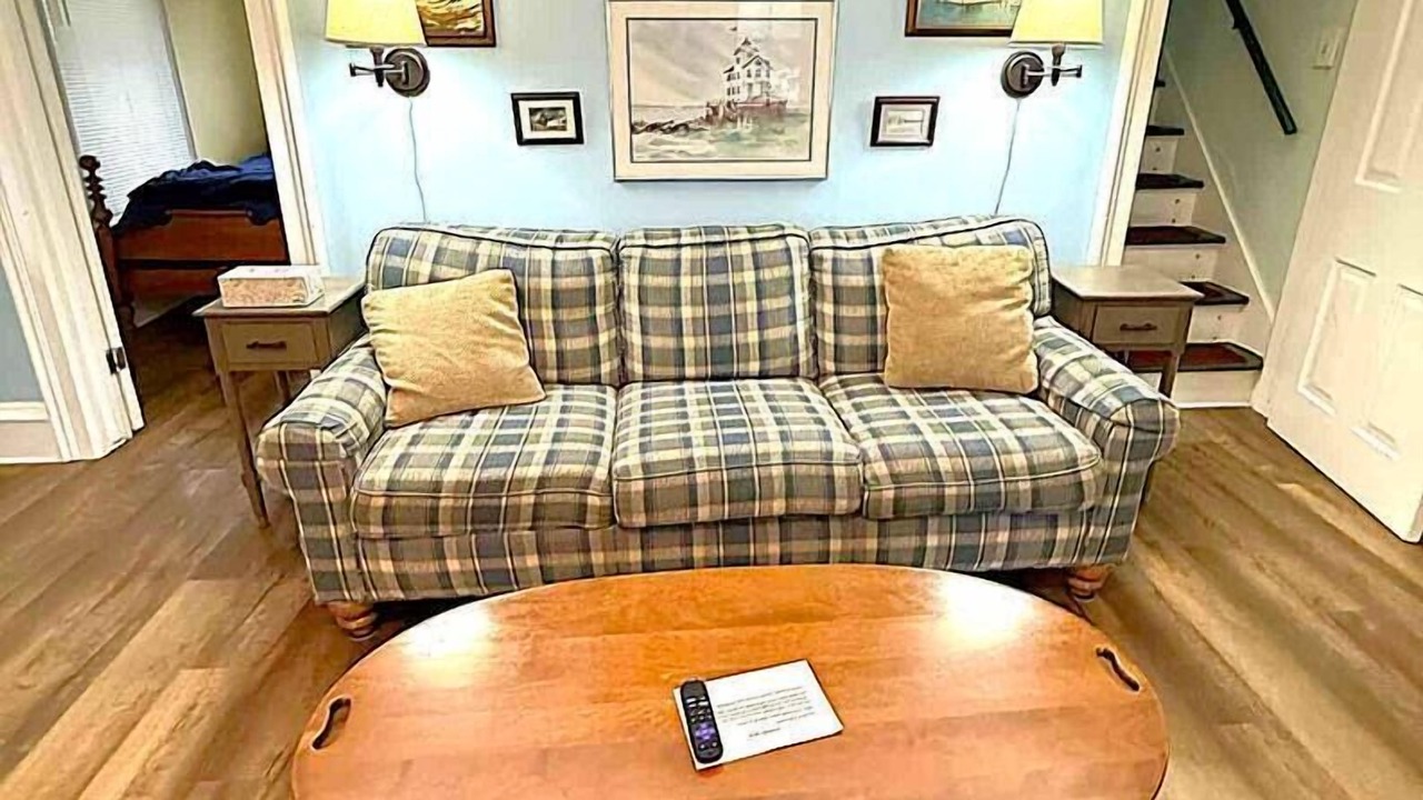 Photo of Livingroom in Kelleys Island