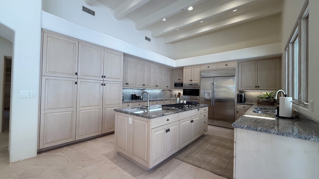 Photo of Kitchen in Pinnacle Peak Heights