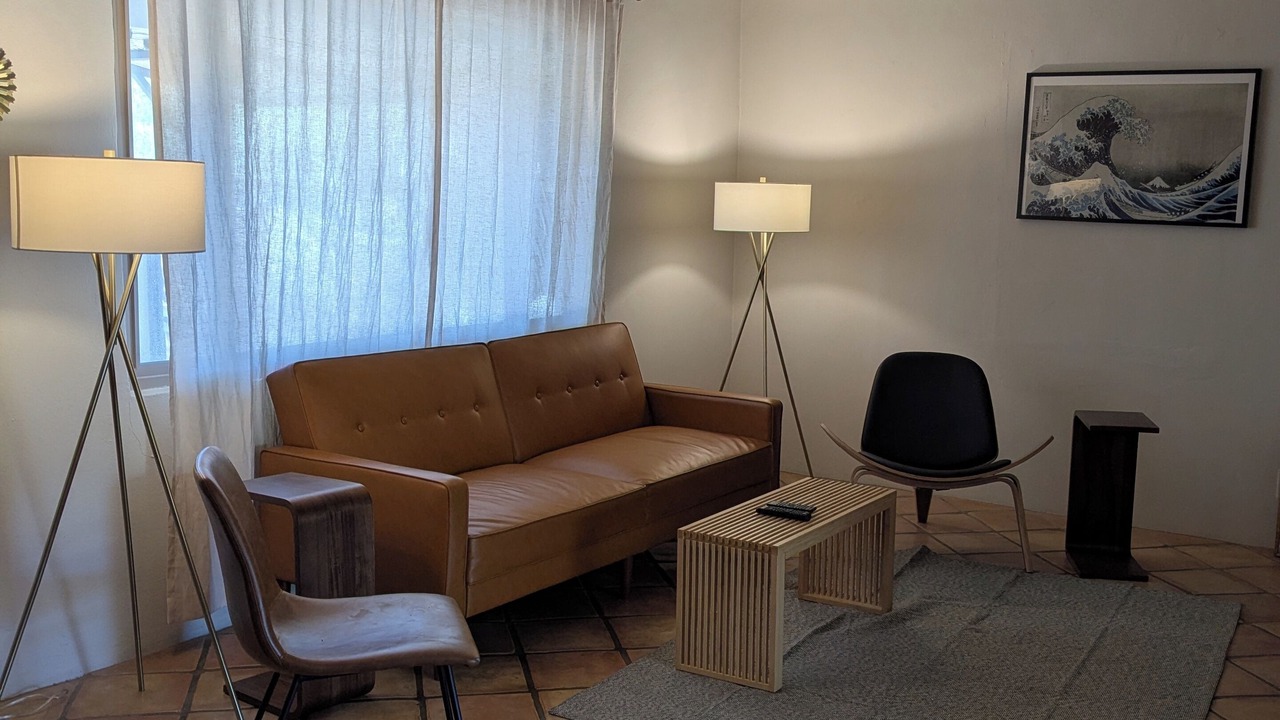 Photo of Livingroom in Poets Square
