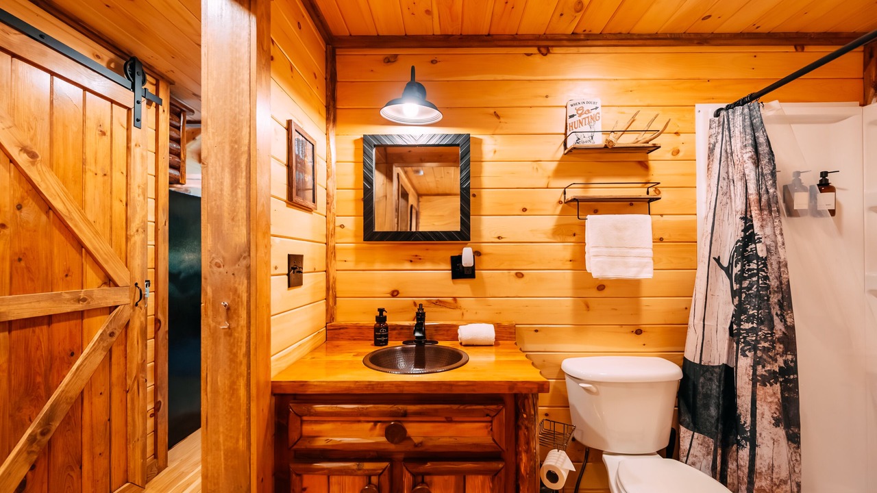 Photo of Bathroom in Nelsonville