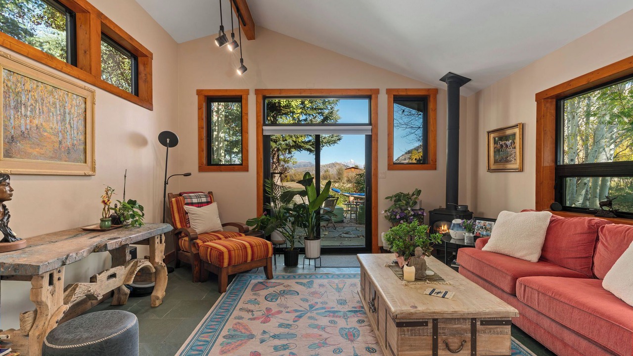 Photo of Livingroom in Jackson