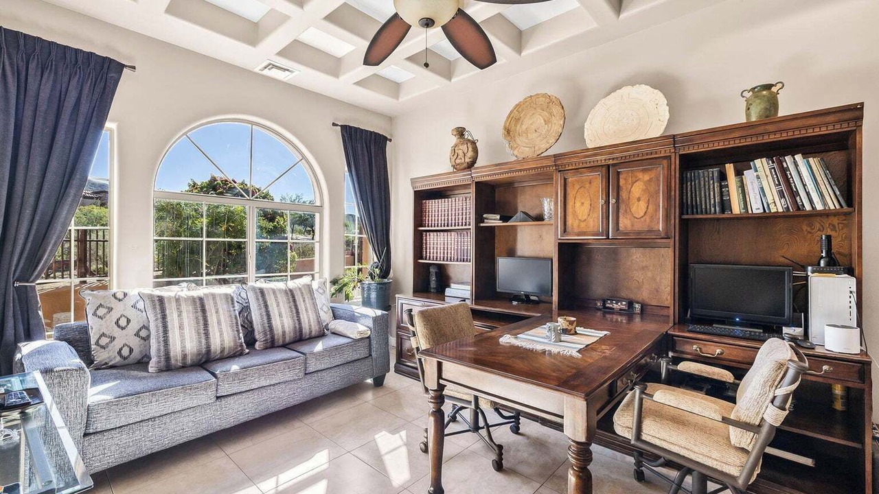 Photo of Livingroom in Laveen Village