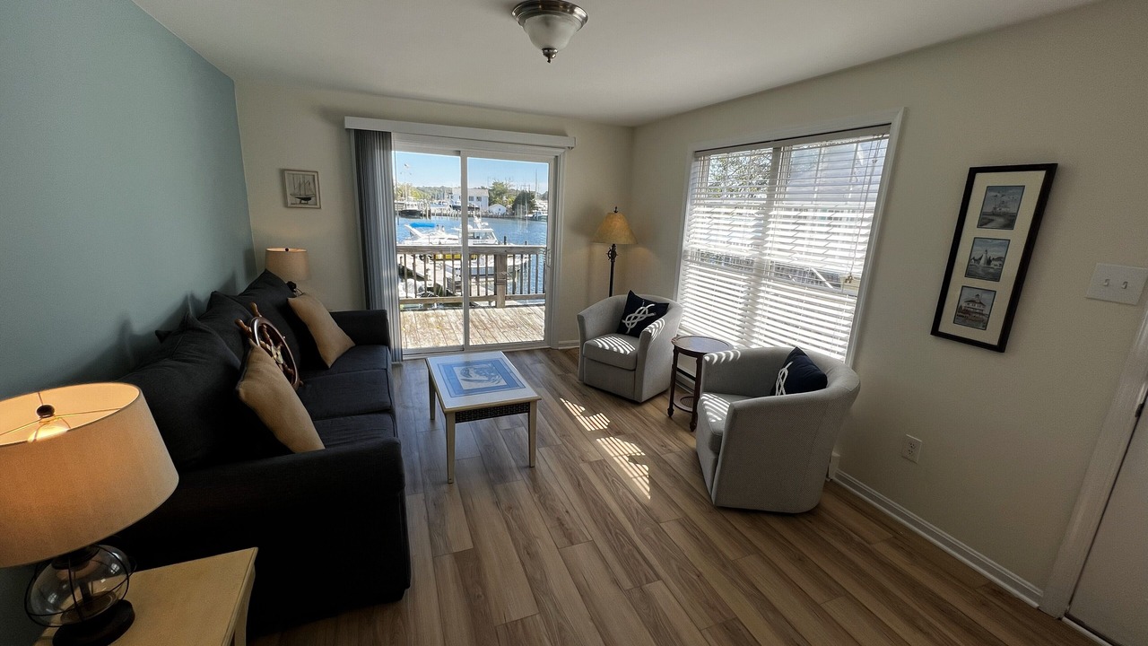 Photo of Livingroom in Solomons