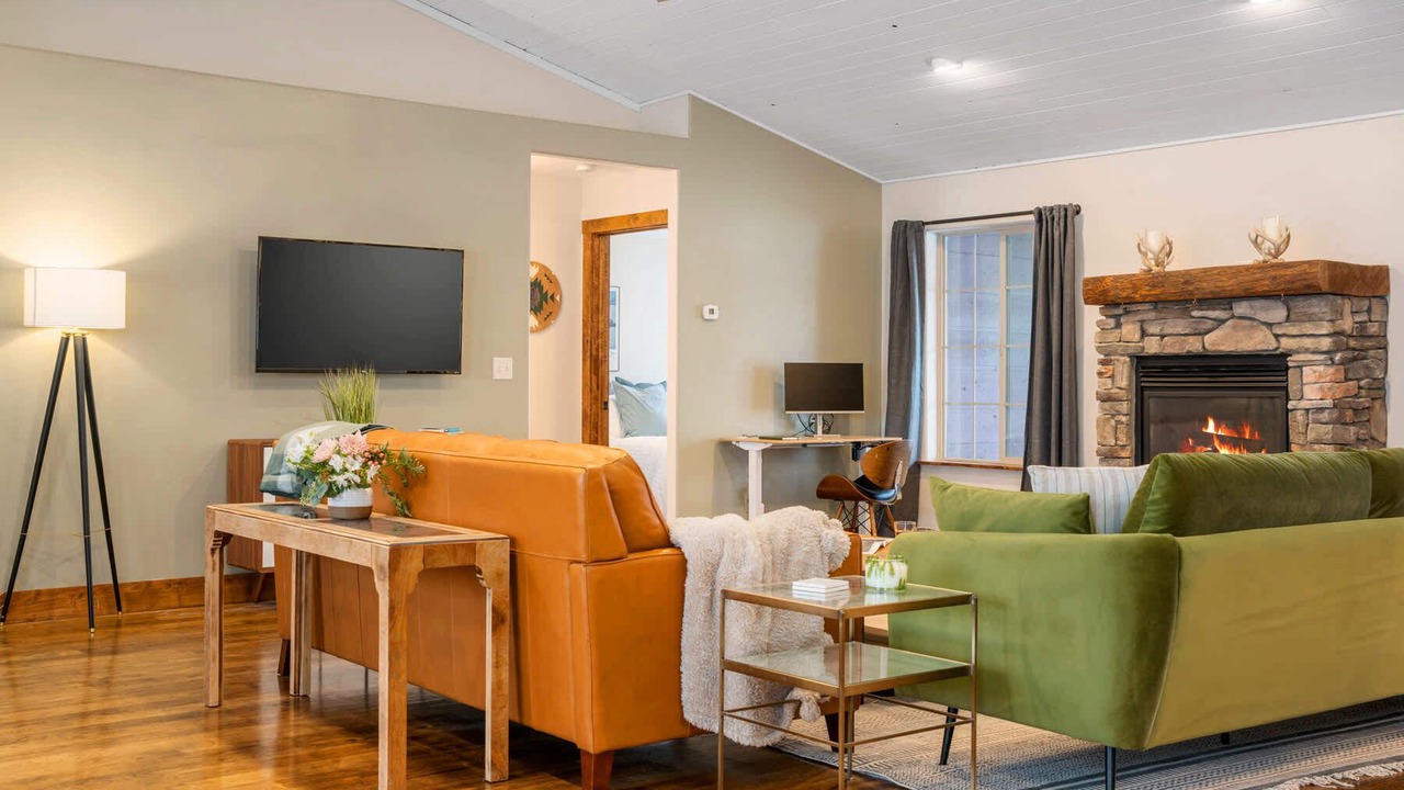 Photo of Livingroom in Victor