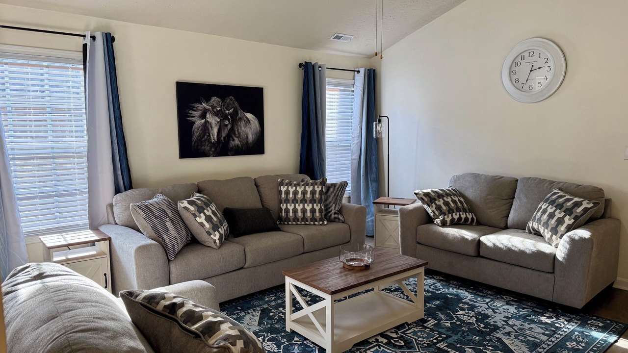 Photo of Livingroom in Lexington