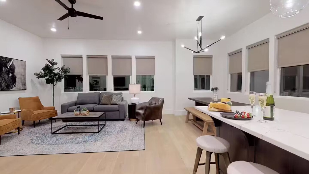 Photo of Livingroom in Bloomington