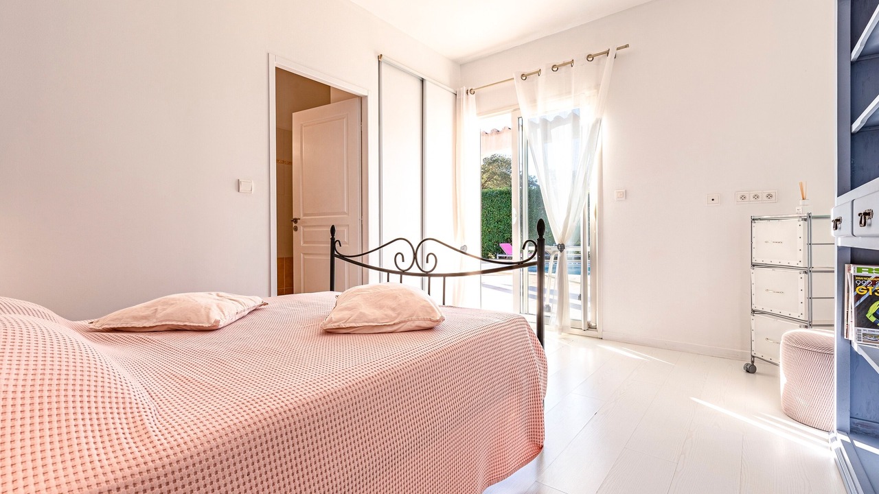 Photo of Bedroom in Favone