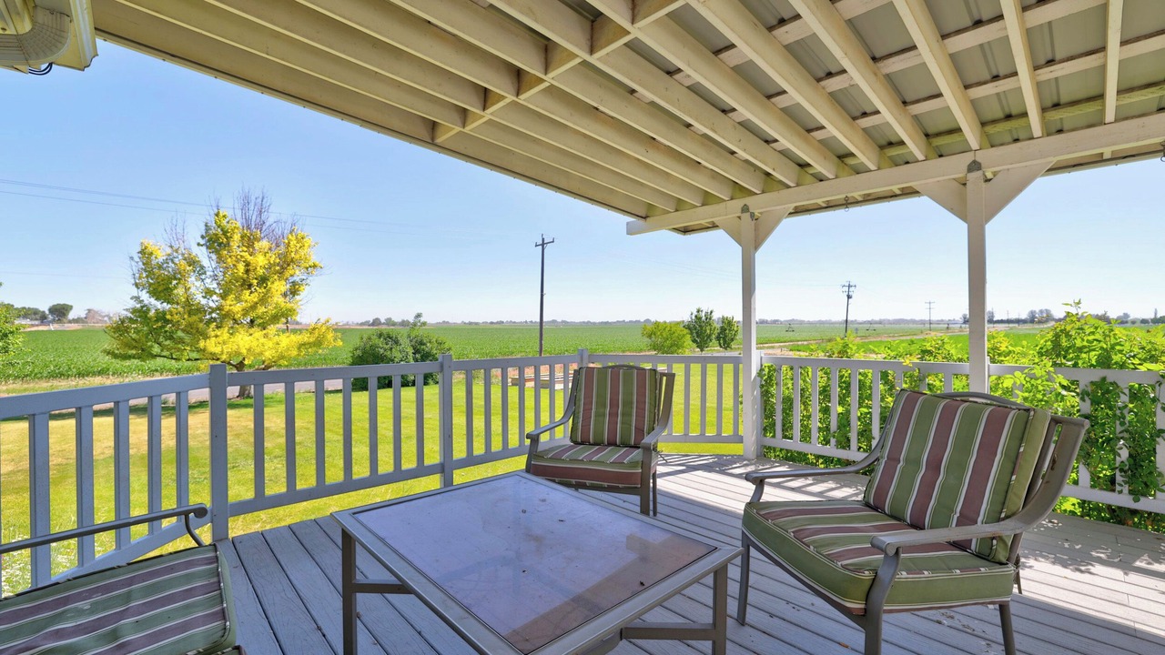 Photo of Patio Balcony in Gooding County
